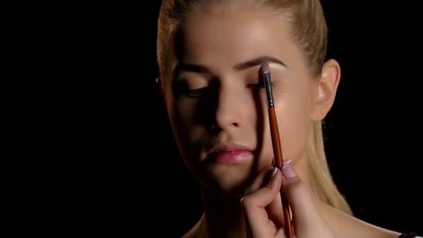 black highlighter makeup