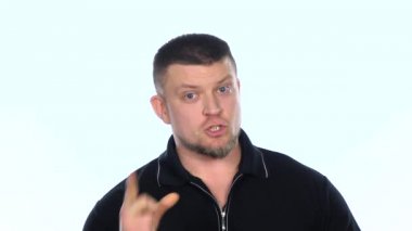 Kızgın adam çığlık. Beyaz. Ağır çekim