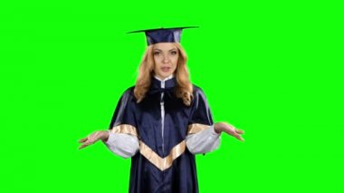 Mutlu mezun kız. Yeşil ekran