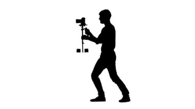 Kamera yükleme Steadicam üzerinde 180 derece döndür. Siluet. Beyaz arka plan