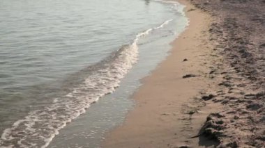 Sandy beach deniz kenarında