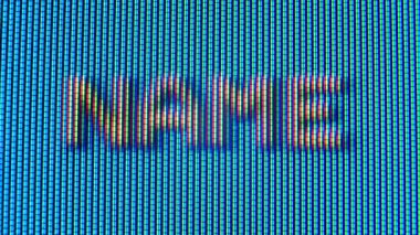 Ekran renkli TV 'de çalışan pikseller, yakın çekimde bir video oynatıcısı. Analog TV ekranında isim yanıp sönüyor. Makro.