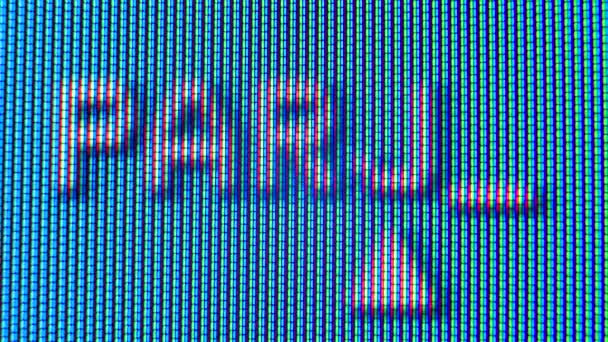 Pixels in het werkende oude analoge tv-scherm close-up. Rode, blauwe en groene stip maken de afbeelding op het scherm. Analoge retro TV instellingen menu in extreme close up. — Stockvideo