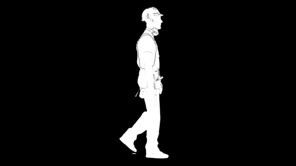 Miğferli beyaz müteahhit erkek taslağı elinde siyah arka planda matkapla yürüyor. Yan görünüm — Stok video