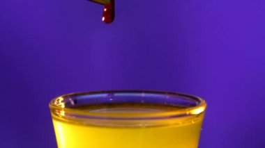 Barmen sıvı damladökme