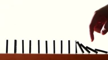 Parmak devrilme domino, düşme, yavaş hareket
