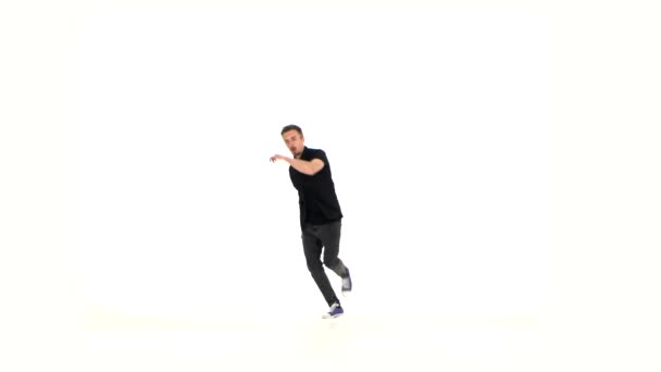 Anlamlı genç dansçı dans fren-dans, beyaz — Stok video