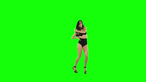 Go-go danseuse fille isolée sur écran vert. Mouvement lent — Video