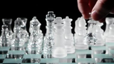 Satranç tahtasında güzel taşlar