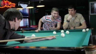 Çocuklar dinlenme Grubu: bilardo oyunu