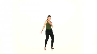 Güzel latina dansçı eylem, beyaz