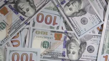 Arkaplan olarak 100 dolar..