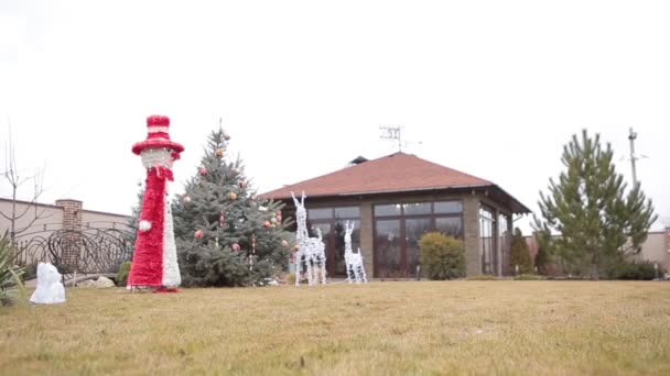 Bonhomme de neige dans la rue — Video