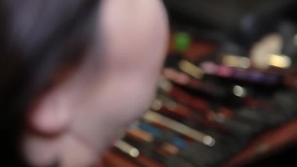 Lápices maquillaje — Vídeo de stock