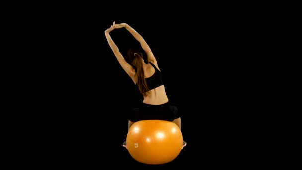 Woman doing fitness exercise with fitness-ball, Gym, alpha channel, matte — 图库视频影像