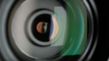 Video kamera lensi, odak dinamik değişim, yakın çekim