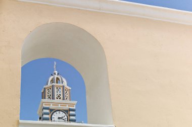 Firostefani 'deki kilise, Santorini, Yunanistan. 