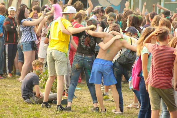 Residents City Have Fun Relaxing Families Holi Paint Festival Blurred — Stock Photo, Image