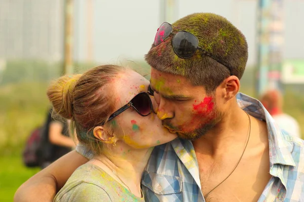 Moradores Cidade Divertem Relaxando Com Suas Famílias Holi Paint Festival — Fotografia de Stock