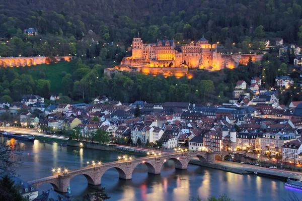 Castelo de Heidelberg e Ponte Velha — Fotografia de Stock