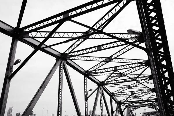 Fém szerkezeti részletek híd — Stock Fotó