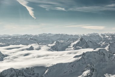 Avusturya dağlarında büyük snowfield ile üst üzerinde