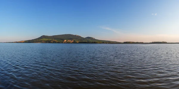 Veduta Del Lago Musov Palava Nella Repubblica Ceca Sullo Sfondo — Foto Stock