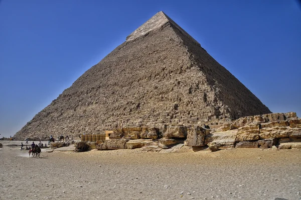 Pyramides égyptiennes à Gizeh . — Photo