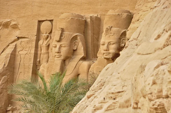 Vue sur le célèbre Abu Simbel en Egypte — Photo