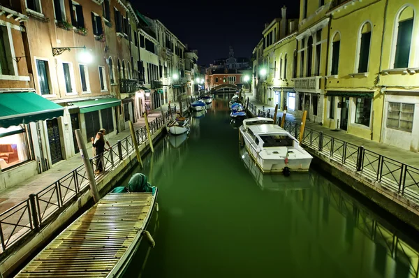 Canal Grande a Venezia di notte . — Foto Stock