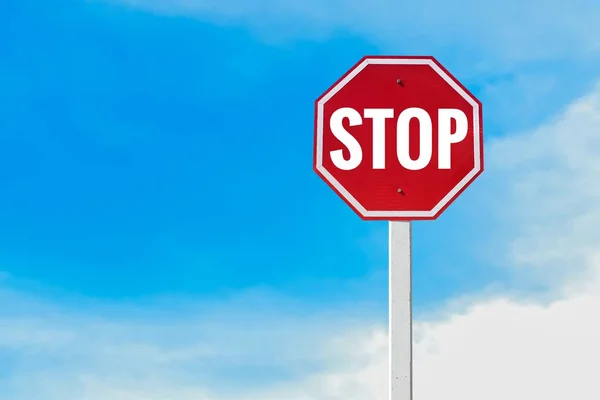 Знак Руху Ізольований Знак Stop Полюсі Відсічними Контурами — стокове фото