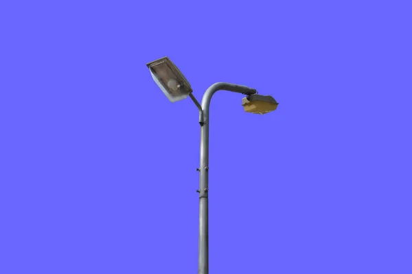 Izolacja Słupka Lampy Ulicznej Parku Ścieżkami Wycinania — Zdjęcie stockowe