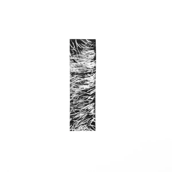 Svartvitt bokstav I av engelskt alfabet av tinsel eller päls isolerad på vitt. Minimalistiskt stilrent typsnitt — Stockfoto
