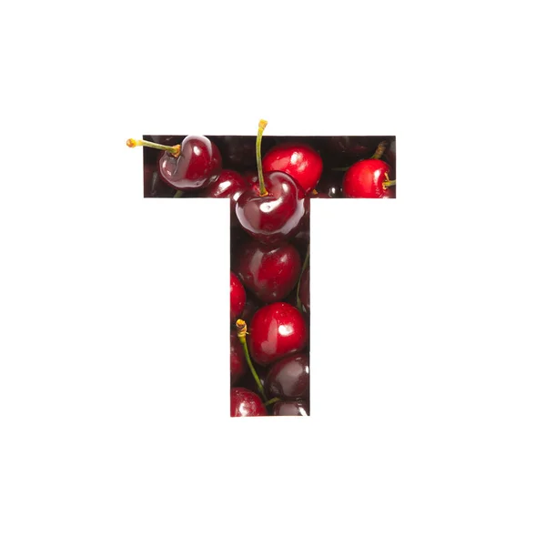 Kirschen-Alphabet. Buchstabe T aus Beeren und Papier isoliert auf weiß geschnitten. Schrift für den Bio-Lebensmittelmarkt. Vitamine — Stockfoto