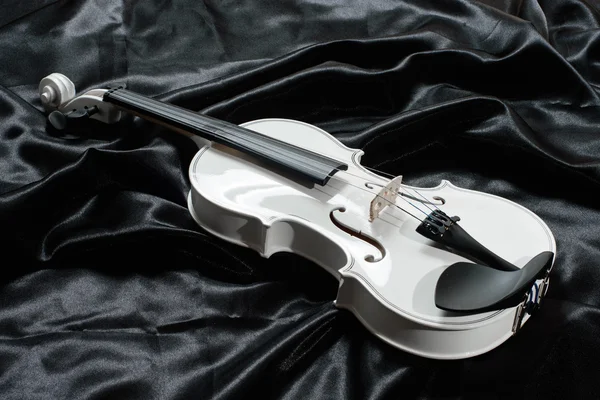Photograph of a white violin — Stock Photo, Image