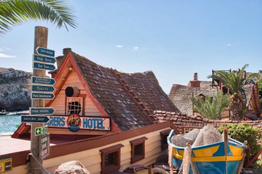 Temel Reis Köyü 'nün yanındaki Seefarers Oteli, Malta' daki Temel Reis filmi..