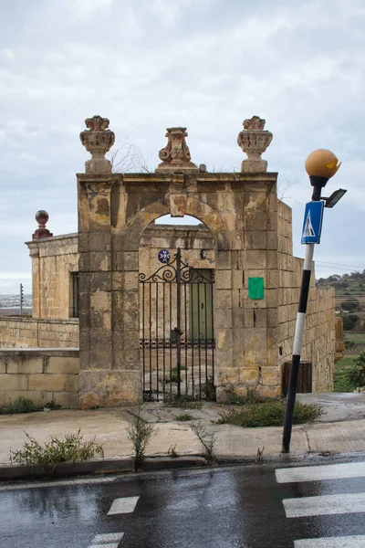 Puerta Una Pared Las Afueras Mdina Malta — Foto de Stock