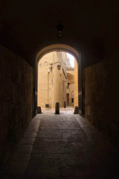 Tunnel Met Poorten Naar Mdina Malta — Stockfoto