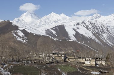 Muktinath Köyü, alt Mustang bölgesinde, Nep yerel evleri