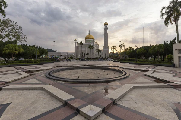 Mesquita do Sultão Omar Ali Saifuddien em Brunei — Fotografia de Stock