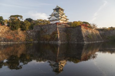 Osaka Kalesi sonbaharında, Japonya