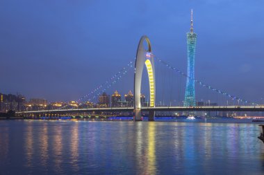 Güneş battıktan sonra Guangzhou şehir