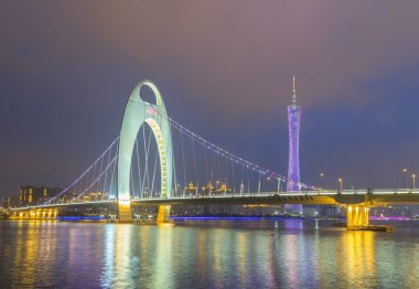 Güneş battıktan sonra Guangzhou şehir