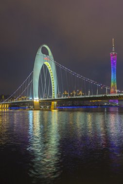 Güneş battıktan sonra Guangzhou şehir