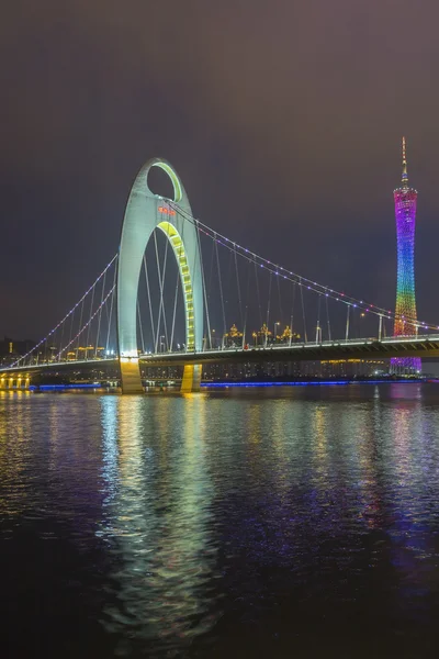 Ciudad de Guangzhou después del atardecer — Foto de Stock