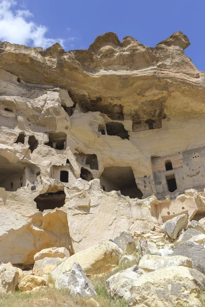 Cavusin casa antigua en Capadocia, Turquía — Foto de Stock