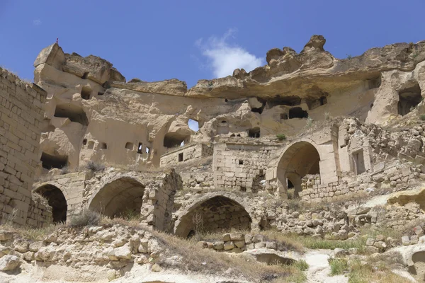 Cavusin casa antigua en Capadocia, Turquía — Foto de Stock