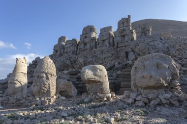 Taş heykeller Türkiye'de Nemrut Dağı, baş