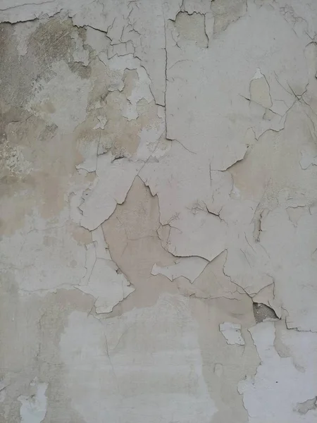 Αποφλοιωμένες λευκό ζωγραφική σε έναν τοίχο από τούβλα — Φωτογραφία Αρχείου