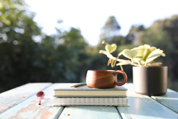 Tasse Cahiers Bois Brun Pot Plante Noir — Photo